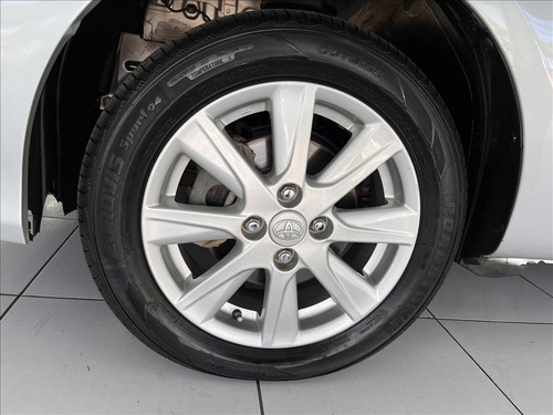 Imagem 10 de 12 de Etios 1.5 X Plus Sedan 16v Flex 4p Automático