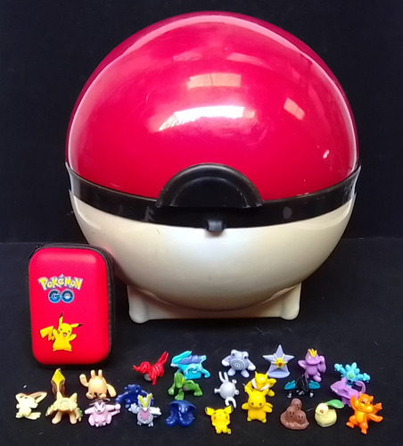 Pokémon 24 Figuras Pokebola Extragigante Vintage Pikachu (Usado)
