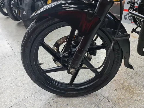 Bajaj Pulsar 180 Fi 2023