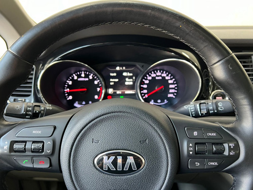 Kia Grand Carnival 3.3 Ex 5p