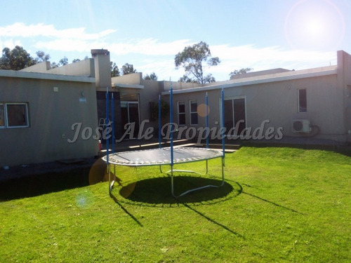 Imagen 10 de 10 de En Venta Casa De Tres Dormitorios Colonia Del Sacramento