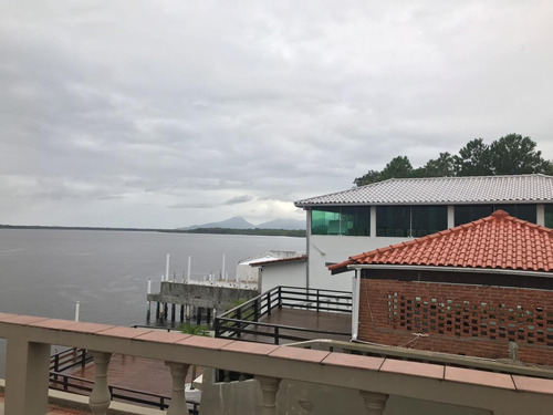7 Dormitórios (5 Suítes) Frente Ao Mar Com Garagem Náutica No Parque Náutico Em Cananéia/sp - 0076 - 32622252