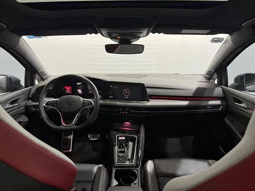 Volkswagen Golf 2024