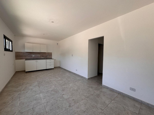 Casa En Housing Con Pileta 3 Dorm Arguello