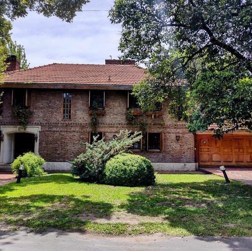 Casa  En Venta Ubicado En La Horqueta, San Isidro, G.b.a. Zona Norte