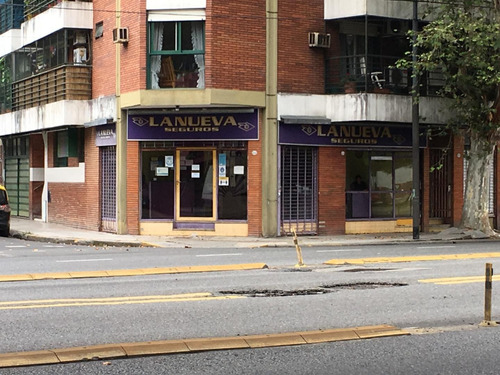 Imagen 7 de 19 de Muy Lindo Local En Esquina Sobre Juan B Justo