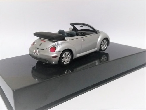Imagem 6 de 6 de Miniatura New Beetle Cabrio Autoart Escala 1/43