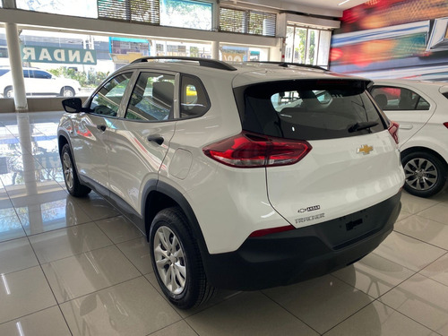 Imagen 3 de 16 de Chevrolet Tracker Turbo Ls Mecánica 2023 - Entrega Inmediata