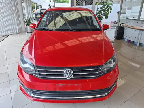 Volkswagen Vento 1.6 Highline At