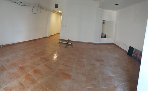Imagen 4 de 14 de Local A Mts De A. Jonte - Baño Cocina - Baulera Y Patio