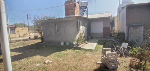 Venta Casa Oportunidad De 2 Dormitorios C/ Cochera En Cosquín