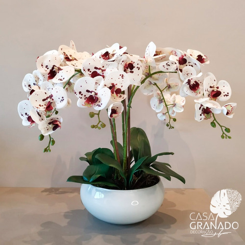 Arranjo Orquídea Tigre De Silicone Luxo No Vaso Baixo Branco | Parcelamento  sem juros
