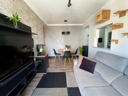 Apartamento À Venda, 50 Metros - 2 Quartos 1 Vaga - Próximo Ao Metro