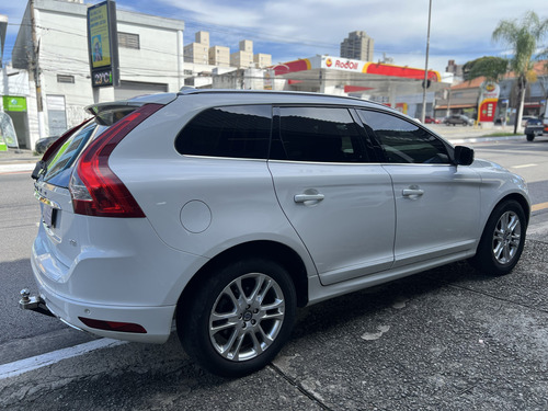 Volvo XC60 2.0 T5 DYNAMIC FWD TURBO GASOLINA 4P AUTOMÁTICO
