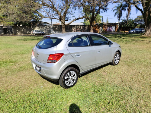 Chevrolet Onix Hatch 1.4 4P FLEX LT