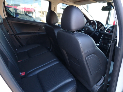 Imagen 8 de 11 de Peugeot 207 2011 1.6 Gti 156cv 5 P