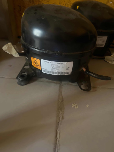 Compresor Embraco R600