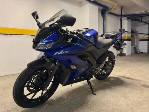 Yamaha R15v3