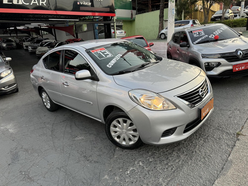 Nissan Versa 1.6 16v S Flex 4p