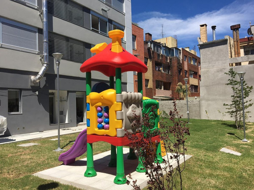 Imagen 3 de 10 de Venta - Apartamento - Con Renta- 3 Dormitorios - Prado - Edificio Ámbar - Américo Vespucio Y Millán- Patricia Campiglia