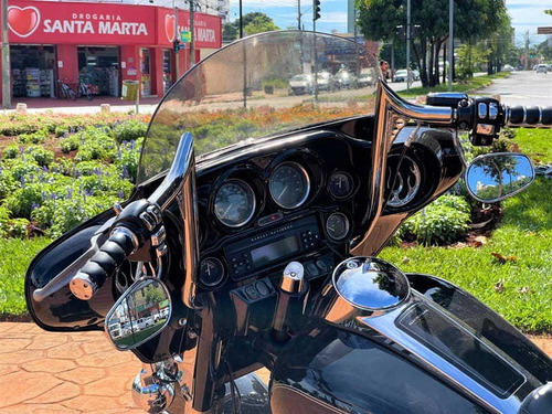 Imagem 4 de 13 de Harley-davidson Flhtcu
