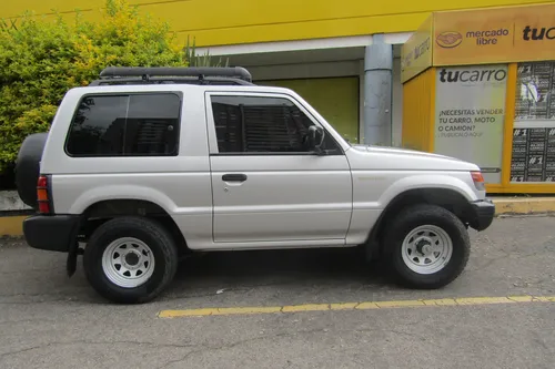 Mitsubishi Montero 2.4 V11 Mt