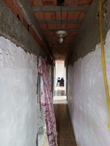 Imagem 19 de 23 de Casa No Bairro Caraguava, Em Peruíbe, Com Espaço Para Piscina, Churrasqueira