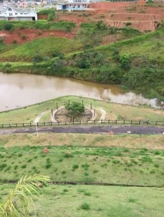 Imagem 2 de 8 de Lote De 5500m² A Venda Em Condomínio Fechado, Avalia Permuta Por Carro - Te0412
