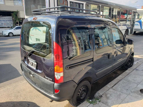 Imagen 6 de 10 de Renault Kangoo 2010 1.6 2 Ath Plus Lc Sl Da+aa+cd+pk