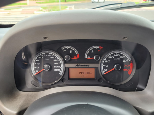 Fiat Doblo 1.8 16v Adventure Xingu Flex 5p