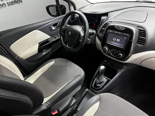 Renault Captur 2.0 Intens Automática