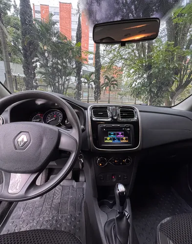 Renault Sandero 1.6 Intens / At