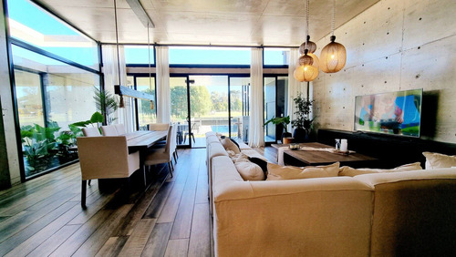Imagen 10 de 29 de Casa Cuatro Ambientes Con Piscina Climatizada