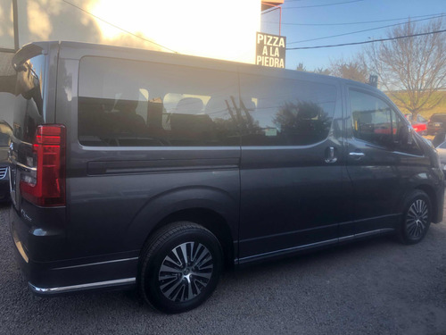 Toyota Hiace 2.8 Tdi Wagon 6at 10a