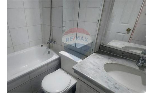 Estudio Amplio, Estacionamiento, Bodega, Ubicación