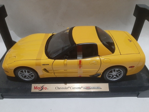 Auto A Escala 1/18 Chevrolet Corvette Z06 Amarillo Maisto