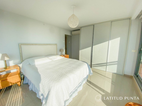 Imagen 23 de 28 de Apartamento Pasante Con Doble Balcón - Punta Del Este Brava