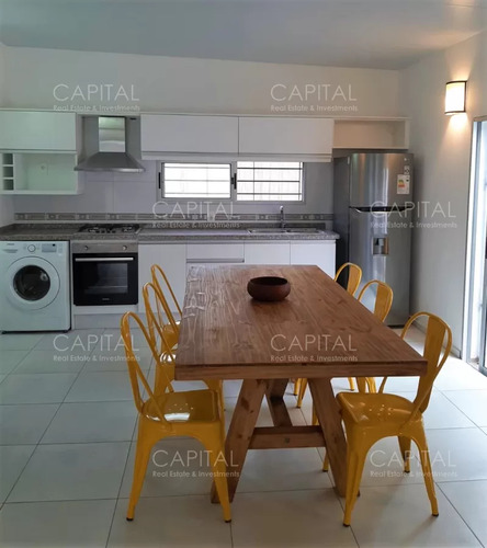 Excelente Casa De Dos Dormitorios En Playa Mansa - Punta Del Este