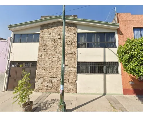 Casa En Remate En Industrial, F-246