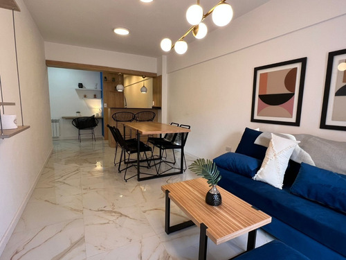 Imagen 4 de 19 de Departamento De 3 Ambientes A La Calle C/ Balcon Y Cochera