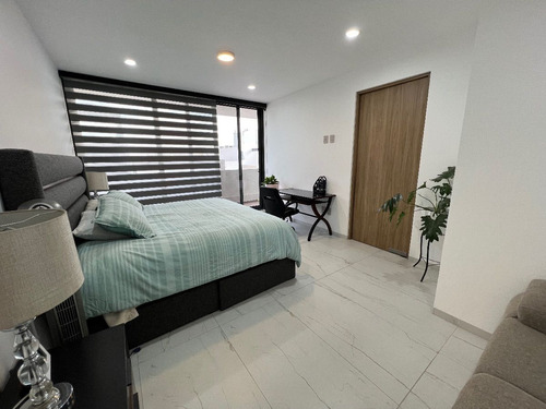 Doble Altura, Amplio Jardín, Vapor- La Vista Residencial