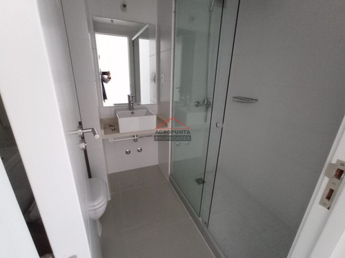 Apartamento En Zona Brava * 3 Dormitorios- Ref: 5358