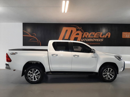 Imagem 4 de 15 de Toyota Hilux 2.8 Srx 4x4 Cd 16v Diesel 4p Automático