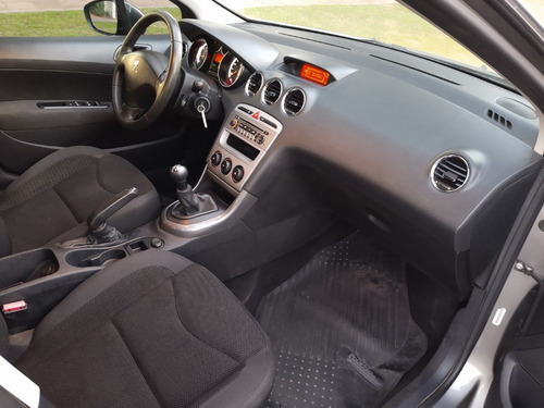 Peugeot 408 2.0 Allure 143cv