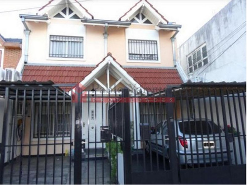 Departamento En Venta En Caseros