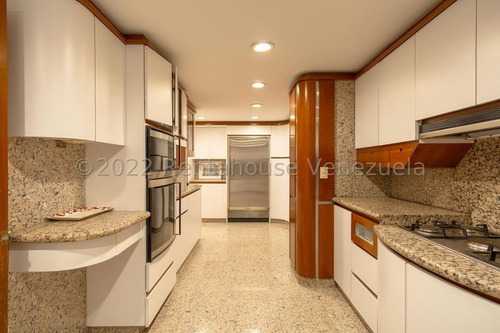 Imagen 14 de 15 de Elisa Erebrie Vende Apartamento Los Chorros 0412.019.92.69 Código: 22-21352
