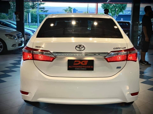 Toyota Corolla Xli 1.8n 2015 60.000km Blanco