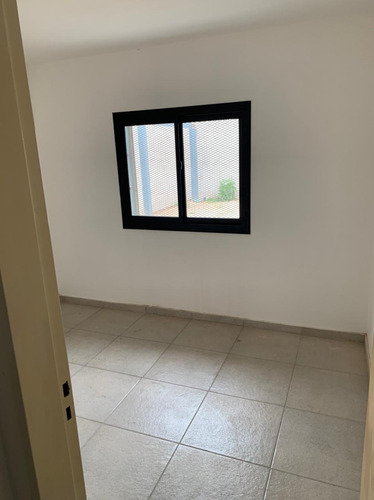 Casa 2 Dorm Nueva B° Las Lilas