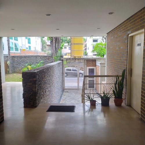 Imagen 3 de 16 de Moderno Apartamento Tipo Estudio En Alquiler Las Mercedes
