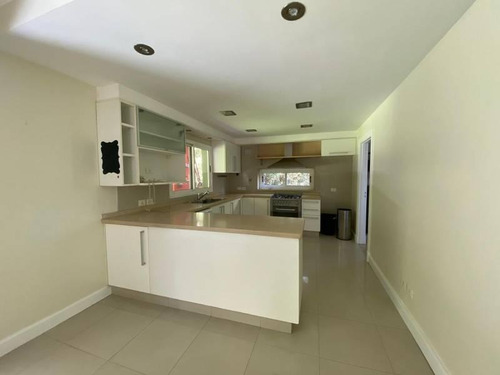 Imagen 6 de 21 de Excelente Casa Estilo Racionalista!